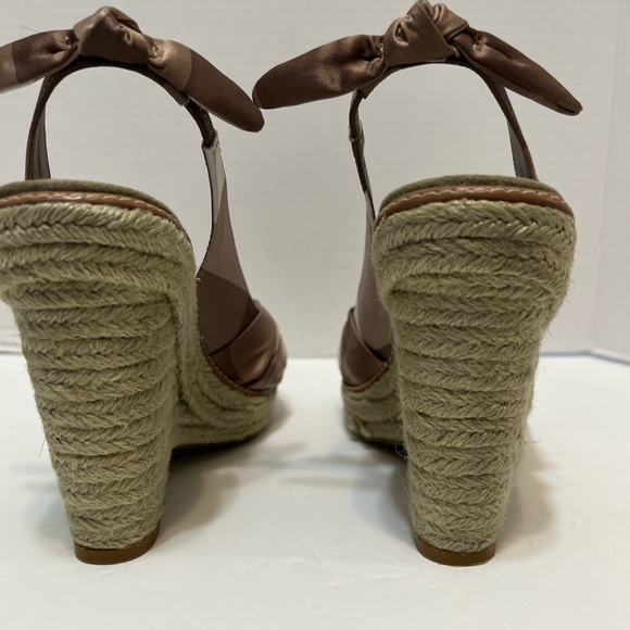 Nine West peep toe wedge sz 8 white/beige/taupe EUC espadrille look wedge 4.5” - Picture 3 of 10
